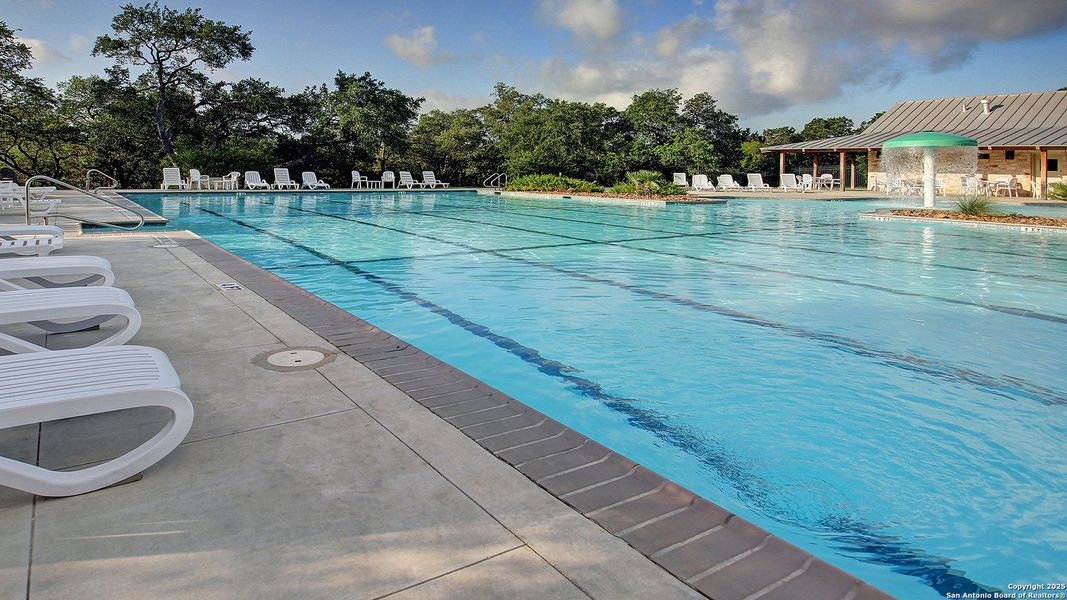 Community amenities in Kinder Ranch 70', San Antonio (Image 9).