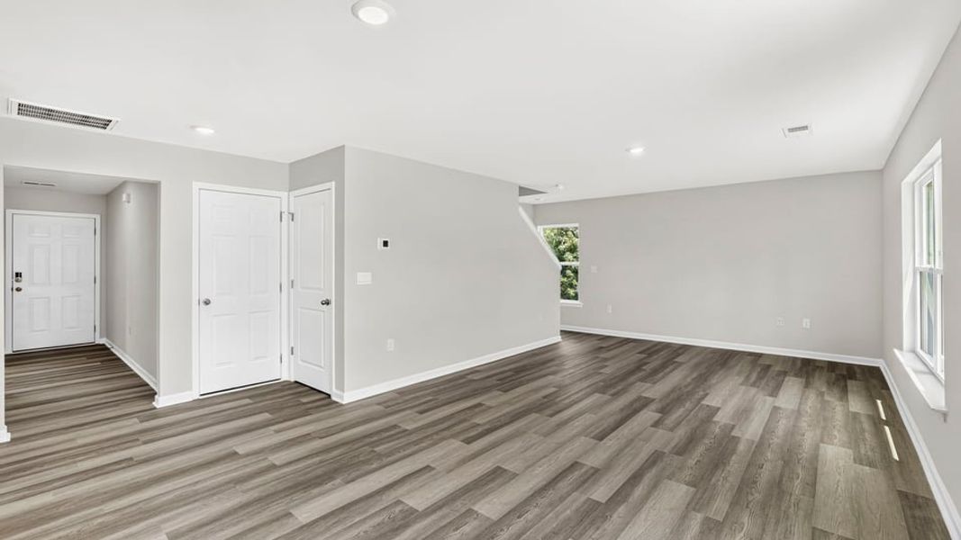 Spacious, unfurnished interior of a new home in Ravencrest, Roebuck (Image 25). Spacious, unfurnished interior of a new home in Ravencrest, Roebuck (Image 25).