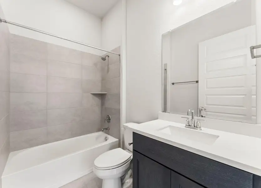 Private Bath Attached to Bedroom 3 Private Bath Attached to Bedroom 3