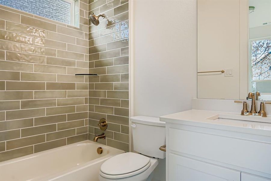 Furnished interior view inside a new home in Star Trail - 55s, Prosper (Image 3). Furnished interior view inside a new home in Star Trail - 55s, Prosper (Image 3).