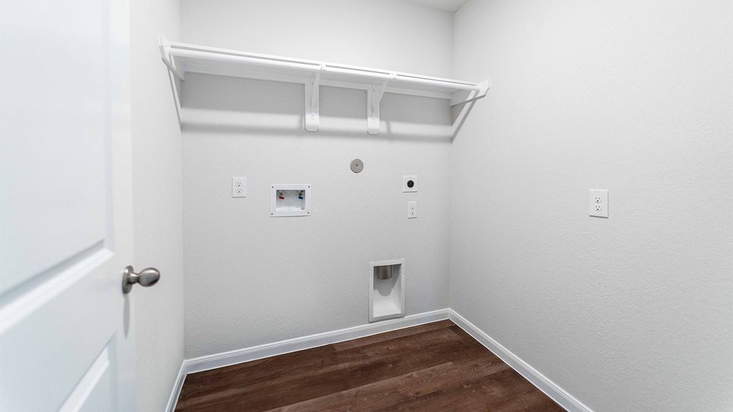 Spacious, unfurnished interior of a new home in The Canopies, Splendora (Image 22).