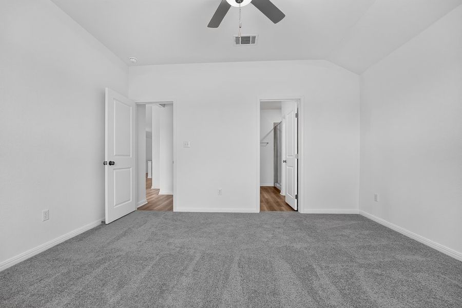Spacious, unfurnished interior of a new home in Sunfield, Buda (Image 14). Spacious, unfurnished interior of a new home in Sunfield, Buda (Image 14).
