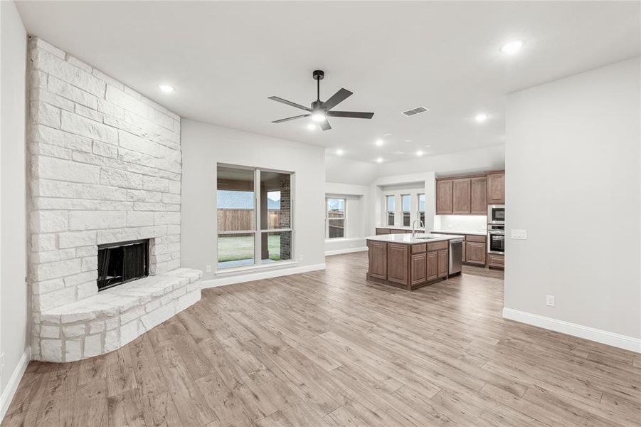 Image 28 of a home in Stone River Glen 60s.