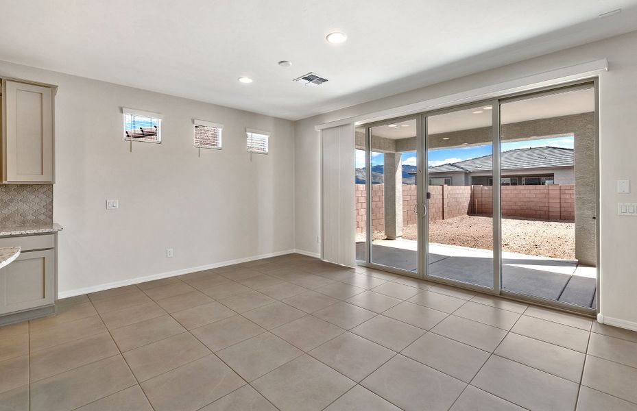 Spacious, unfurnished interior of a new home in Del Webb at Rocking K, Tucson (Image 17).