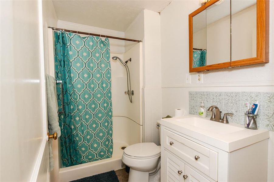 Furnished interior view inside a new home in , Bowie (Image 8).