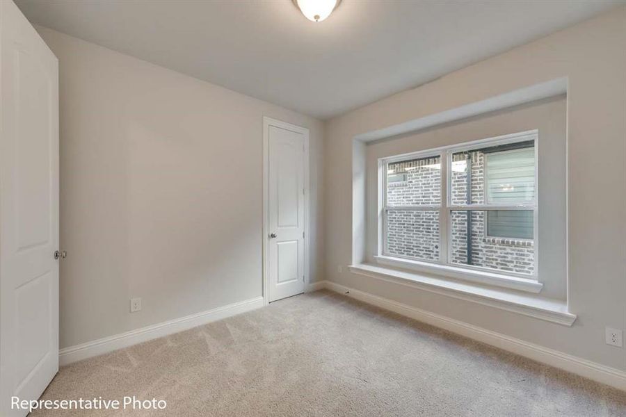 Spacious, unfurnished interior of a new home in Cedar Ridge Estates, Grand Prairie (Image 12).