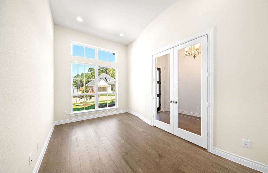 Representative unfurnished interior of a home built from the 3030AU by Ravenna Homes in Audubon 60′, Magnolia (Image 21).