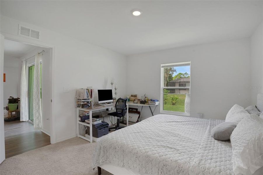 Furnished interior view inside a new home in , Punta Gorda (Image 19). Furnished interior view inside a new home in , Punta Gorda (Image 19).