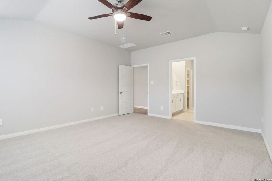 Spacious, unfurnished interior of a new home in Sagebrooke - Classic Series, San Antonio (Image 22).
