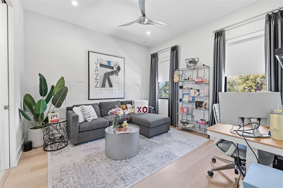 Furnished interior view inside a new home in , Tampa (Image 38).