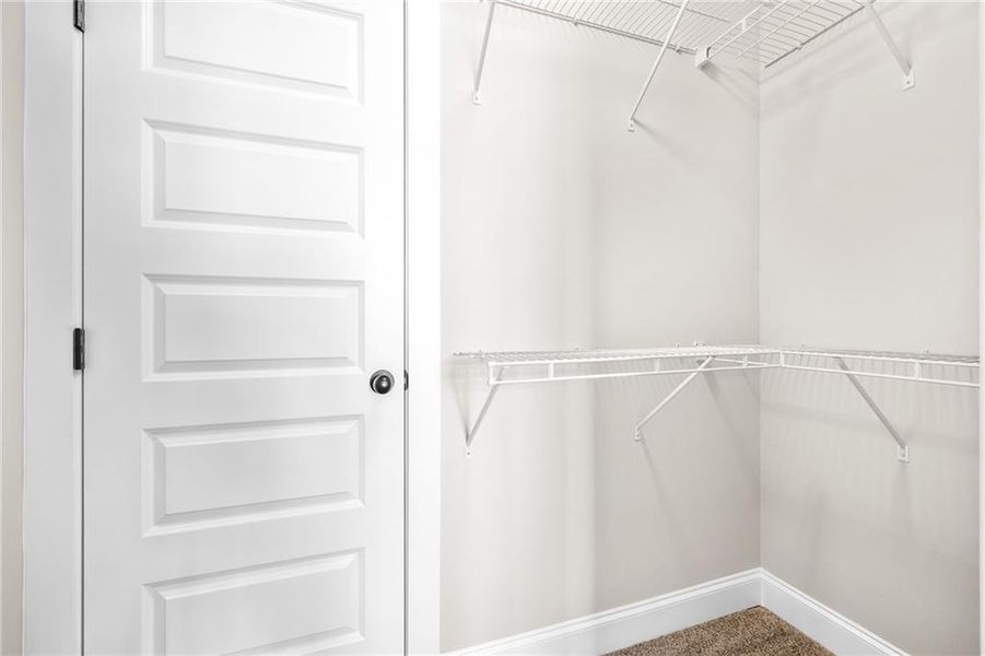 Spacious, unfurnished interior of a new home in , Jefferson (Image 38).