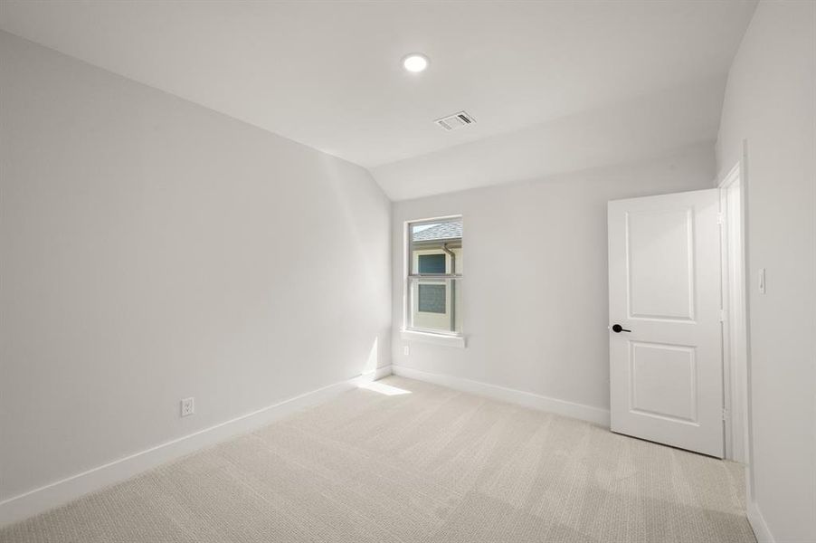 1632 Ginger- Bedroom-3