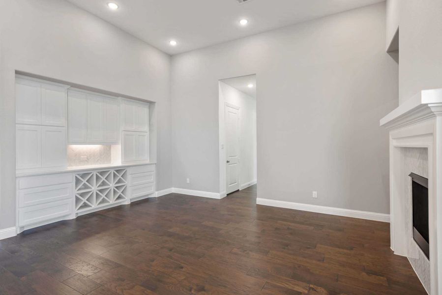 Representative unfurnished interior of a home built from the 217 by Highland Homes in Cross Creek West, Fulshear (Image 19).