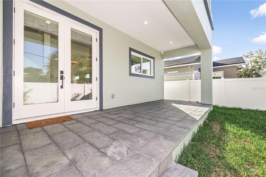 Exterior details and patio area of a home in , Tampa (Image 46).