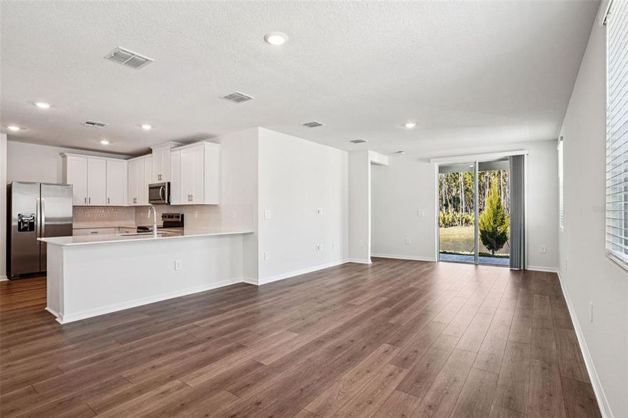 Spacious, unfurnished interior of a new home in Ridgehaven - Villas, Ormond Beach (Image 33).