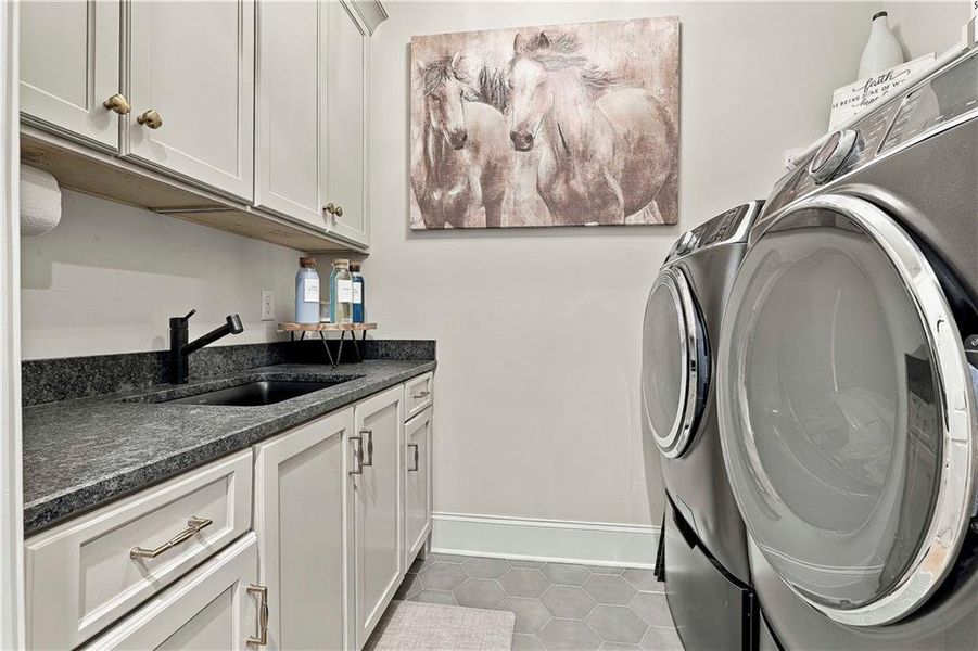 Furnished interior view inside a new home in , Newnan (Image 40).
