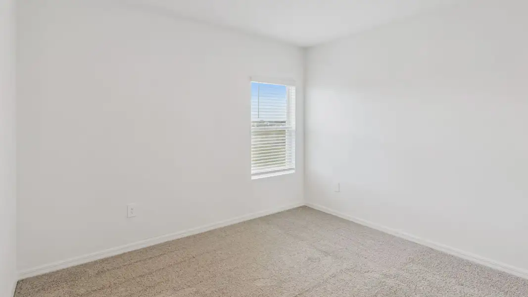 Representative unfurnished interior of a home built from the Coral by D.R. Horton in Hawthorne Ranch, Lakeland (Image 43).