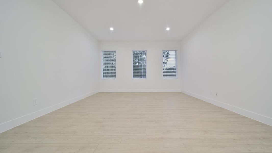 Spacious, unfurnished interior of a new home in Butlers Bend Estates, Pinehurst (Image 26).