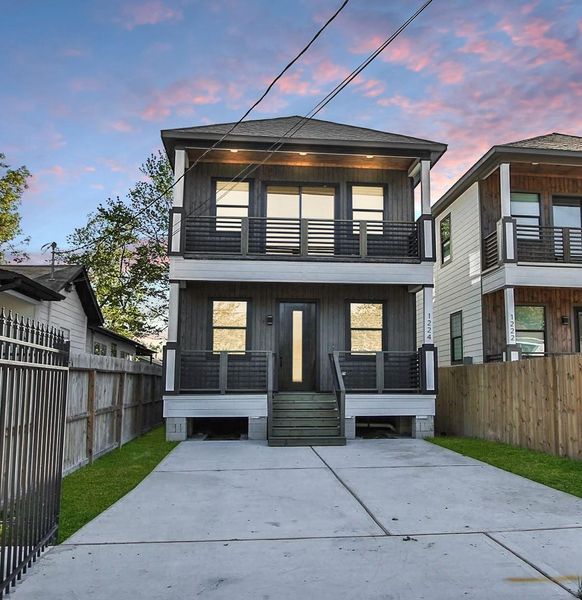 Front exterior of a new home in , Houston, TX, highlighting curb appeal (Image 1). Front exterior of a new home in , Houston, TX, highlighting curb appeal (Image 1).