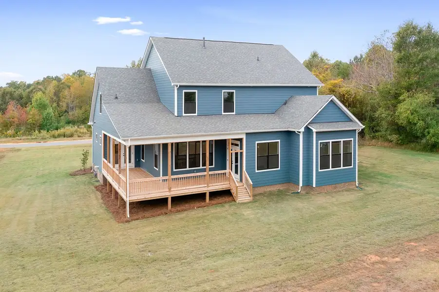 Representative exterior details of a home built from the Berkeley by Greybrook Homes in Harbor Watch, Statesville (Image 4).
