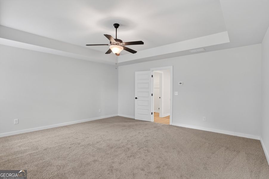 Spacious, unfurnished interior of a new home in The Fairways at Mirror Lake, Villa Rica (Image 30). Spacious, unfurnished interior of a new home in The Fairways at Mirror Lake, Villa Rica (Image 30).