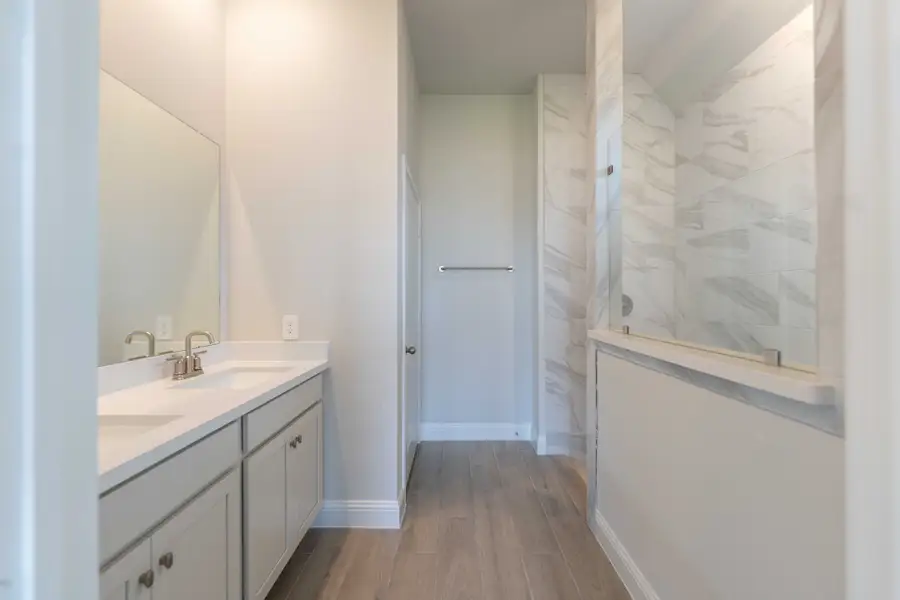 Representative furnished interior of a home built from the Marshfield by Beazer Homes in Ellwood, Iowa Colony (Image 7).