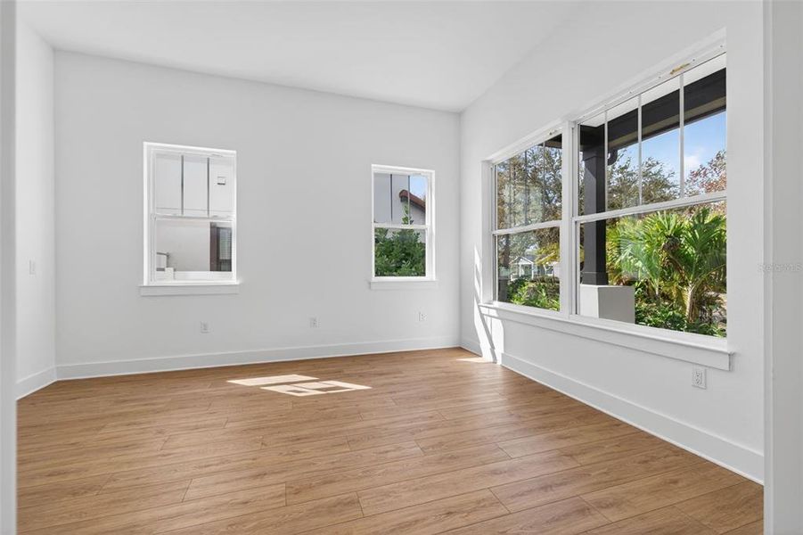 Spacious, unfurnished interior of a new home in , St. Petersburg (Image 22).