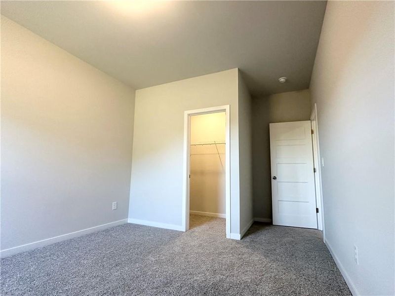 Spacious, unfurnished interior of a new home in Summerlin, Winder (Image 73).
