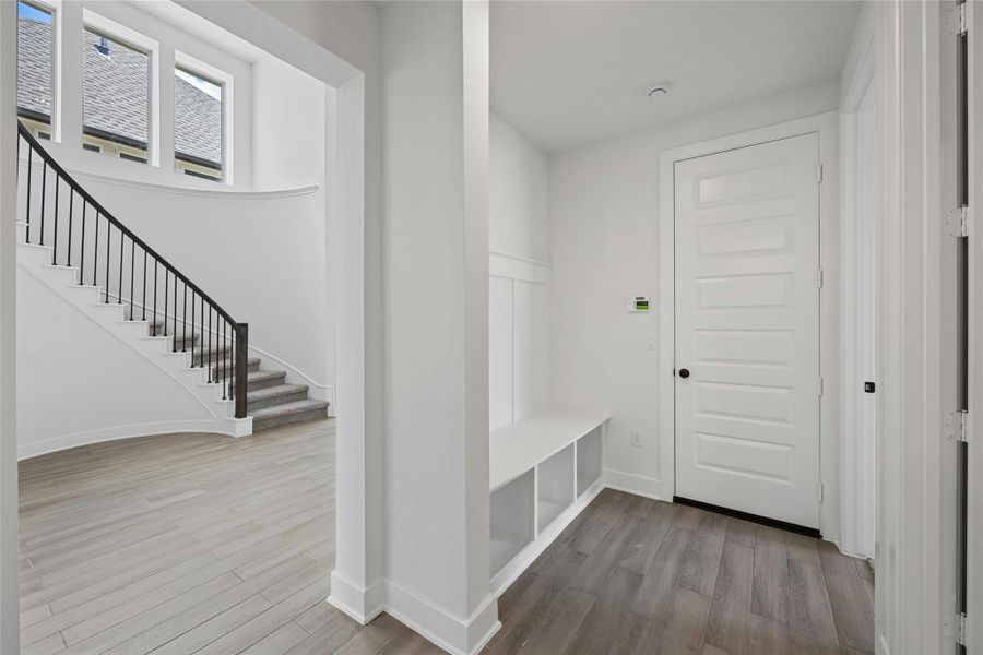 Representative image. Features, specifications, selections and colors may vary. Representative image. Features, specifications, selections and colors may vary.