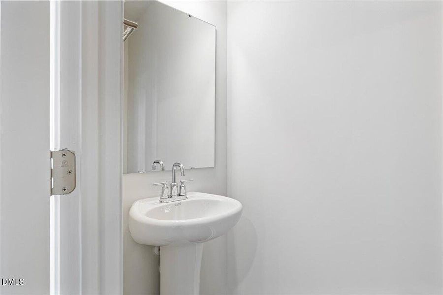 17-7256 Morris Acres - Open Peek Media-1