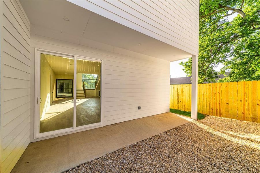 Exterior details and patio area of a home in , Dallas (Image 19).
