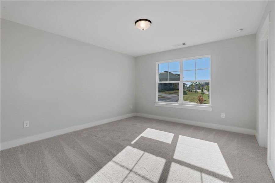 Spacious, unfurnished interior of a new home in Cambridge, Flowery Branch (Image 18). Spacious, unfurnished interior of a new home in Cambridge, Flowery Branch (Image 18).