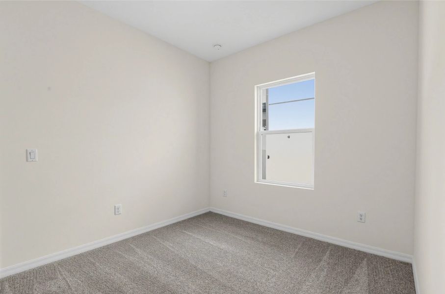 Spacious, unfurnished interior of a new home in Catamaran Cove, Rockledge (Image 17).
