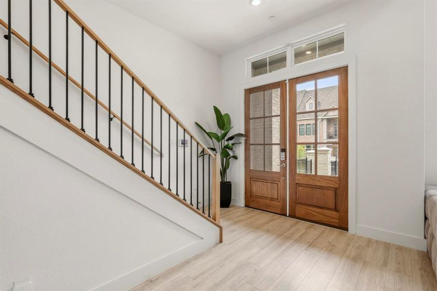Spacious, unfurnished interior of a new home in , Frisco (Image 18).