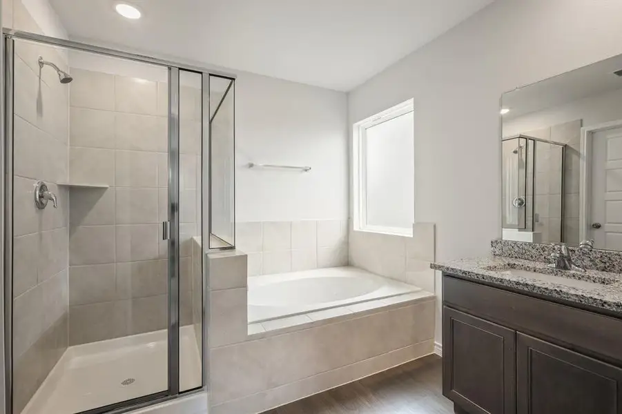 Furnished interior view inside a new home in Sycamore Landing, Fort Worth (Image 6). Furnished interior view inside a new home in Sycamore Landing, Fort Worth (Image 6).