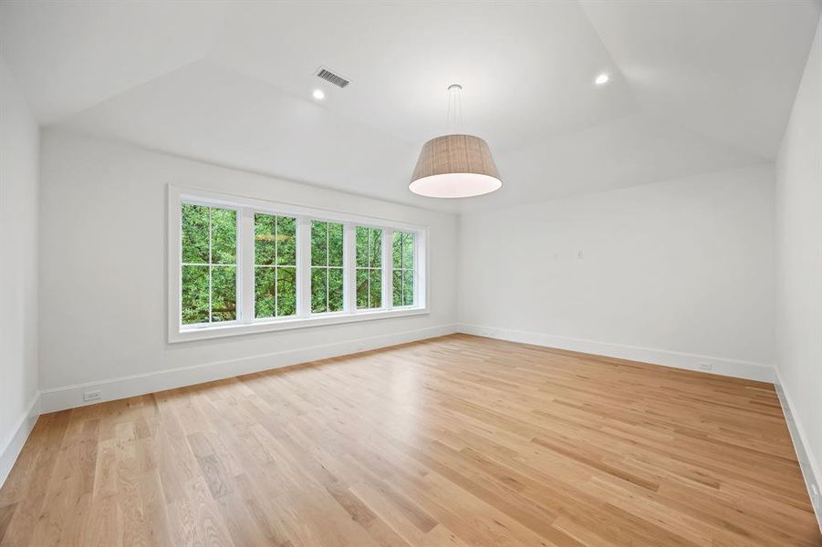 Spacious, unfurnished interior of a new home in , Dallas (Image 23). Spacious, unfurnished interior of a new home in , Dallas (Image 23).