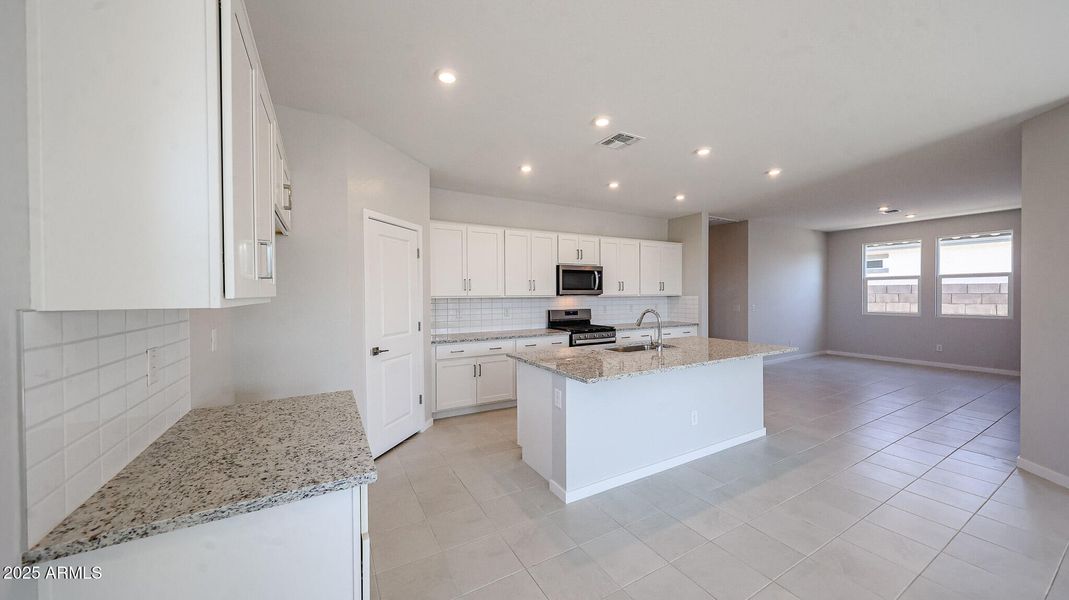 08_new-home-for-sale_Phoenix-West-Valley 08_new-home-for-sale_Phoenix-West-Valley