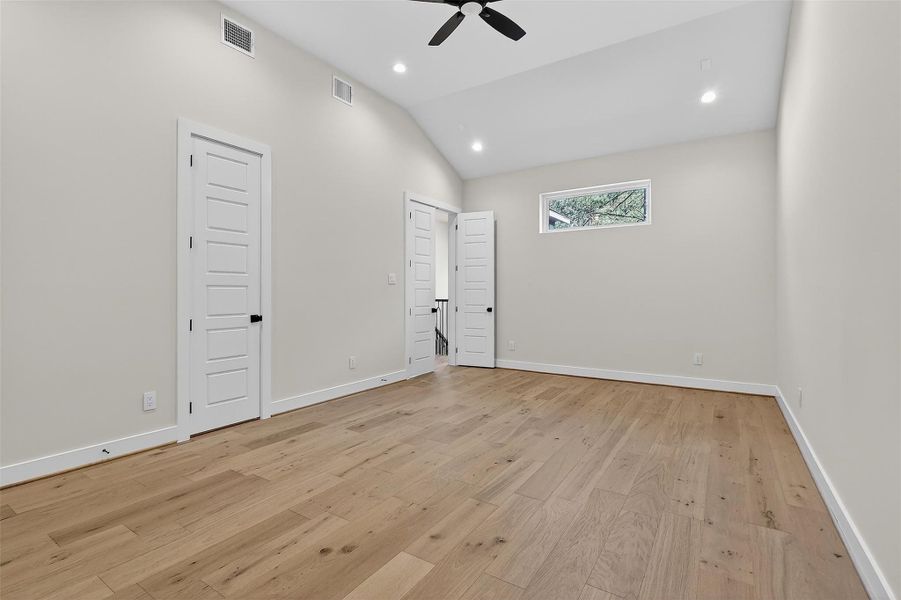 Second floor flex space, could be used as bedroom, second office, gym, etc