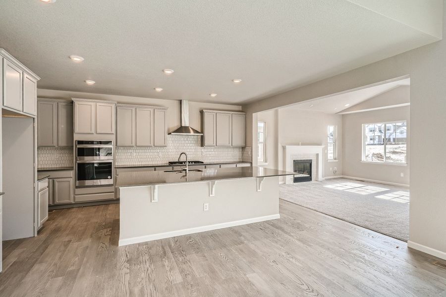 7092 s waterloo way aurora co - web quality - 007 - 11 kitchen