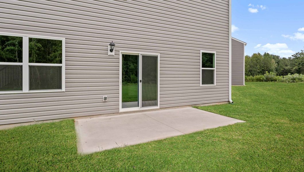 Exterior details and patio area of a home in Spring Ridge, Anderson (Image 3).