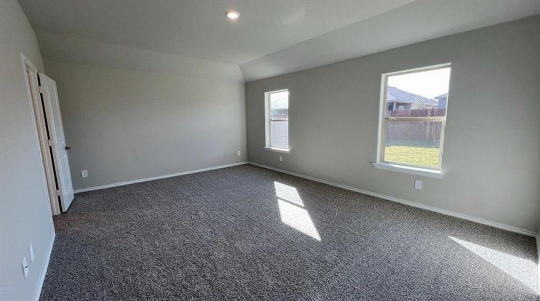 Spacious, unfurnished interior of a new home in Rosewood at Beltmill, Fort Worth (Image 13).