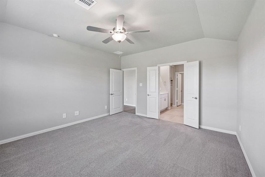 Photo is not of the actual home, but is an inspirational photo of builder’s model home and may depict options, furnishings, and/or decorator features that are not included. Photo is not of the actual home, but is an inspirational photo of builder’s model home and may depict options, furnishings, and/or decorator features that are not included.