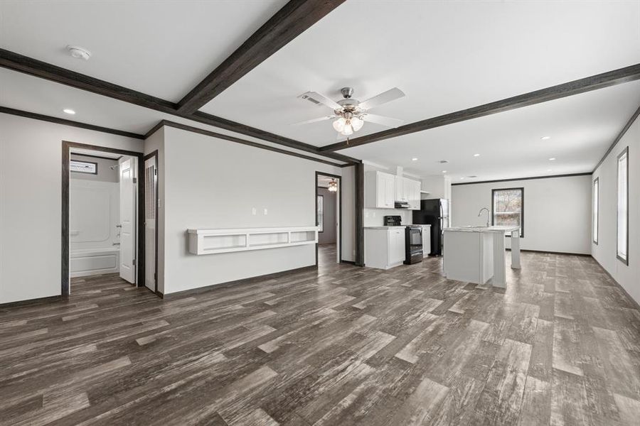 Spacious, unfurnished interior of a new home in , Granbury (Image 32). Spacious, unfurnished interior of a new home in , Granbury (Image 32).