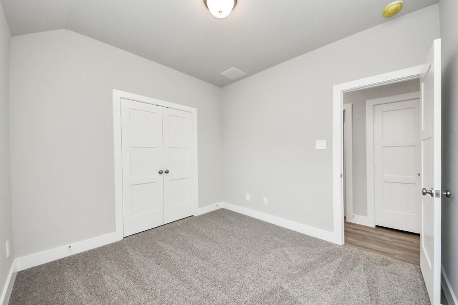 Spacious, unfurnished interior of a new home in Laurel Landing: Founders Collection, Alvin (Image 24).