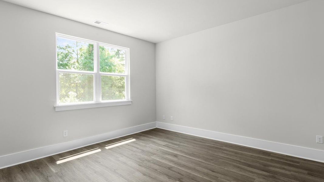 Spacious, unfurnished interior of a new home in Rolling Hills, Bolivia (Image 25).