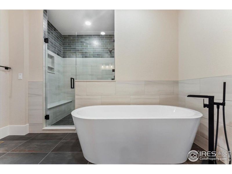 Furnished interior view inside a new home in , Berthoud (Image 16).