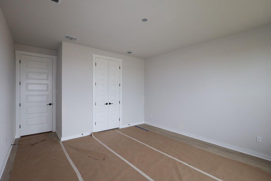 Spacious, unfurnished interior of a new home in Flora, Hutto (Image 30).