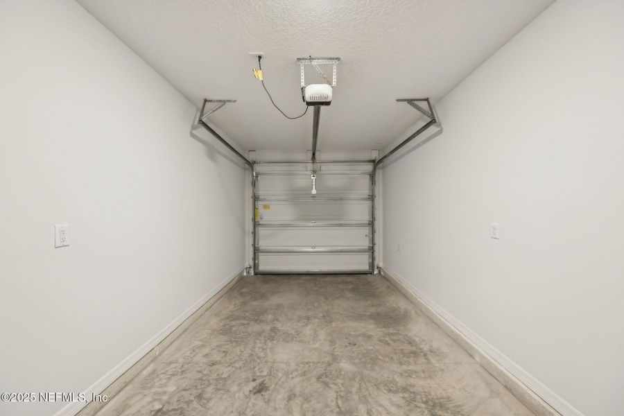 Spacious, unfurnished interior of a new home in , Jacksonville (Image 24). Spacious, unfurnished interior of a new home in , Jacksonville (Image 24).