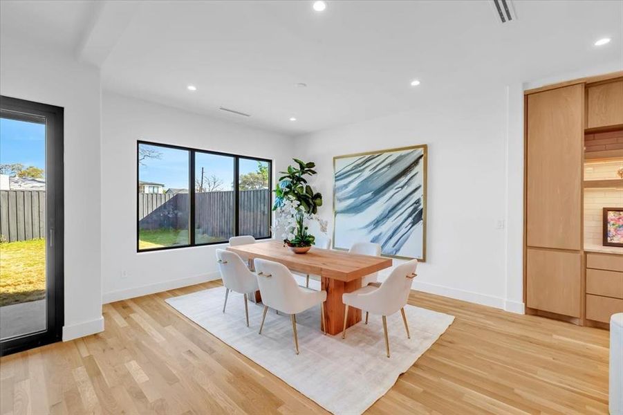 Furnished interior view inside a new home in , Dallas (Image 25).