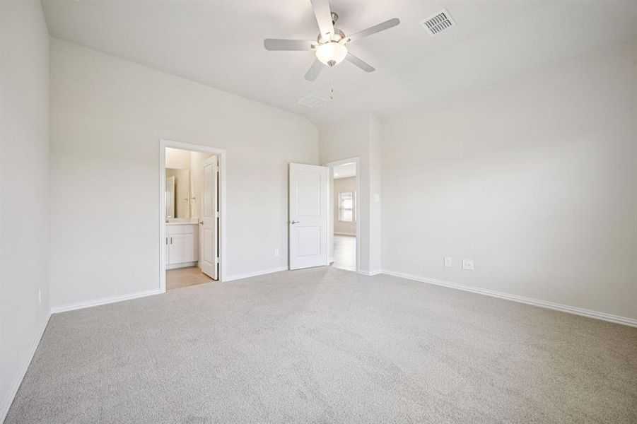 Photo is not of the actual home, but is an inspirational photo of builder’s model home and may depict options, furnishings, and/or decorator features that are not included.